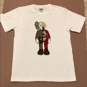 🌼Uniqlo x Kaws limited edition